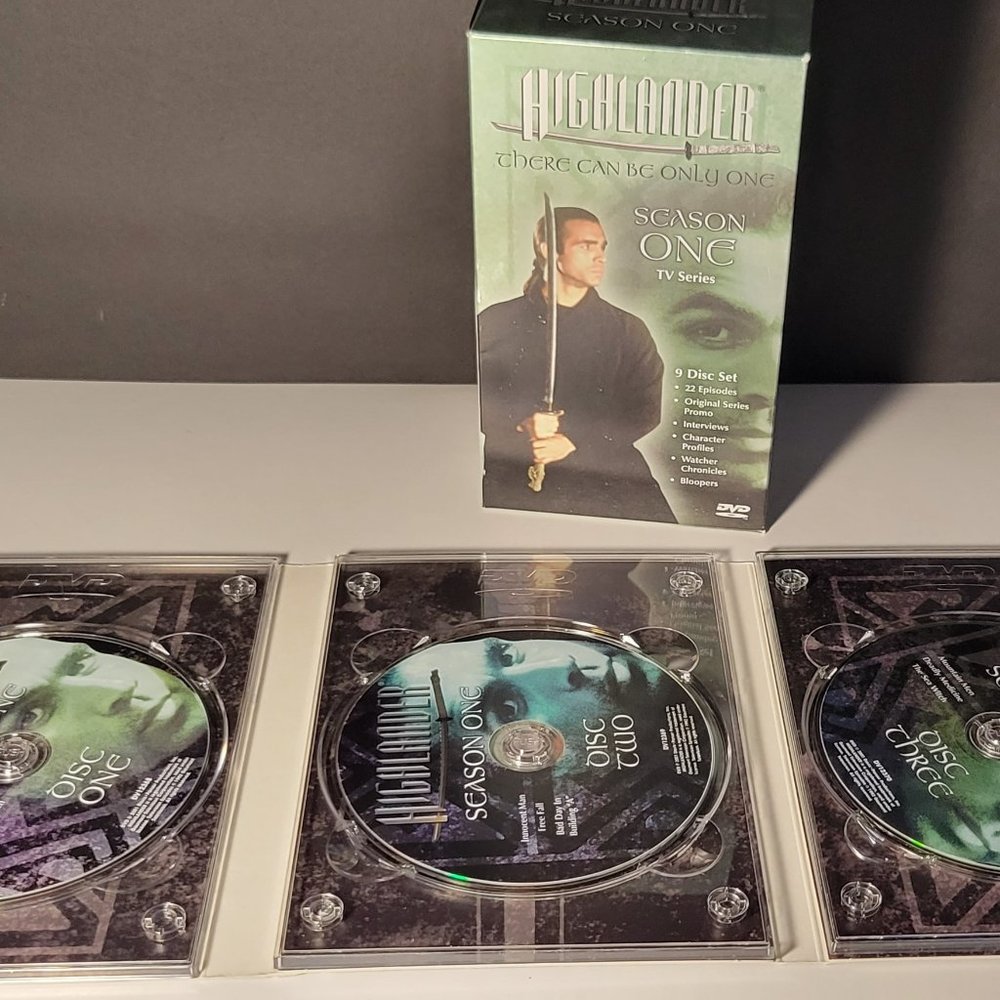 Highlander TV Series Season One (DVD, 2002, 9-Disc Set) 22 Episodes